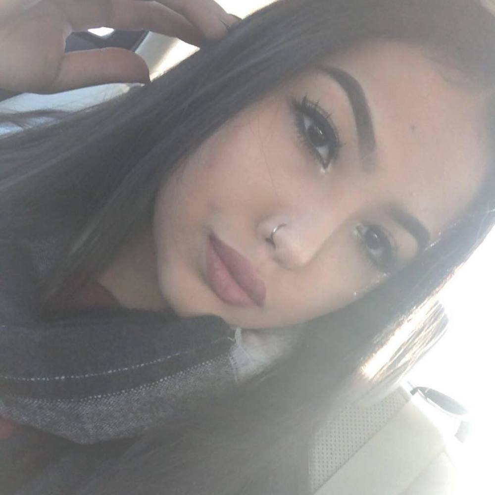 Meet your Posher, Sakora